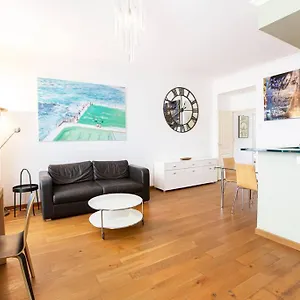 https://proche-panier-appartement-cosy-petite-vue-mer.fr-provencehotel.com